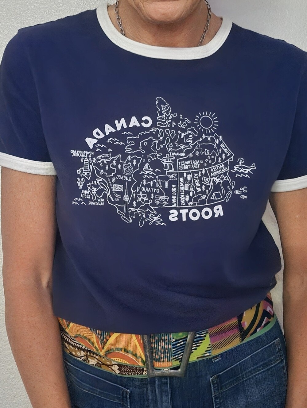 🦋VTG 90s Roots Cotton Tee